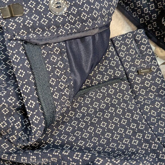 Mario Serrani Women's Bermuda Shorts, Plus Size 16, Navy White, Tummy Control - Picture 7 of 9